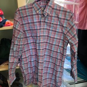 Vineyard Vines Button down shirt